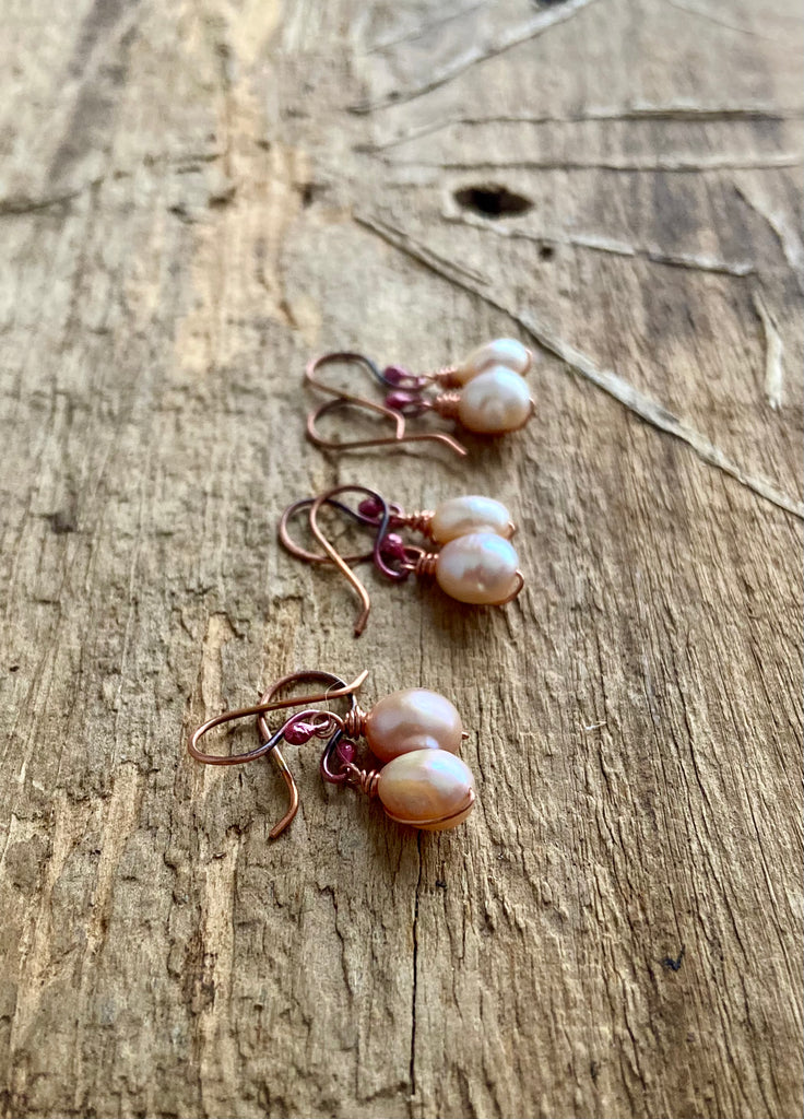 PINK BAROQUE PEARL EARRINGS