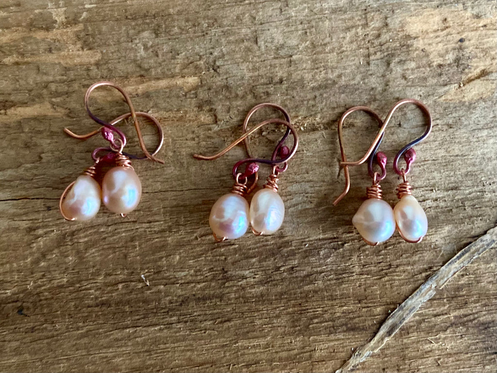 PINK BAROQUE PEARL EARRINGS
