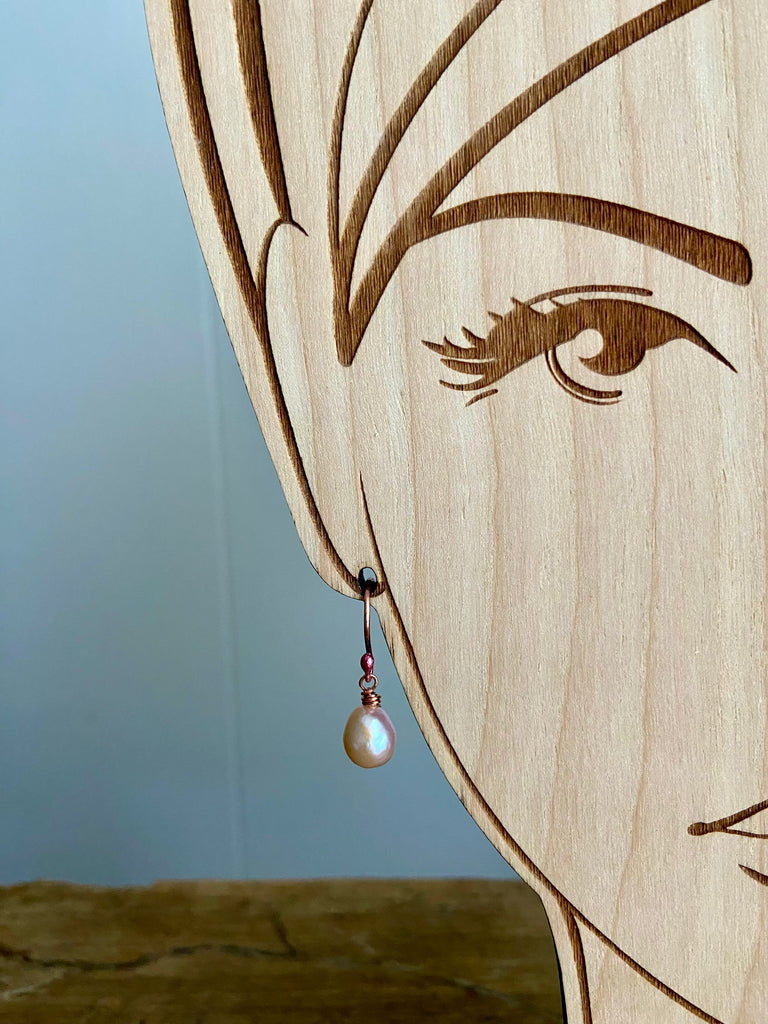 PINK BAROQUE PEARL EARRINGS