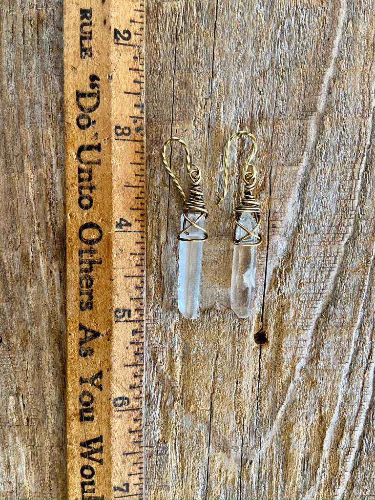 CRYSTAL QUARTZ EARRINGS BRASS